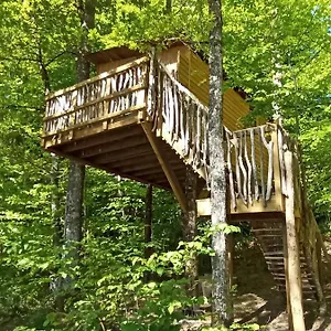 Séjour à la campagne Cabanes Dans Les Arbres Du, Saint-Etienne-Cantales