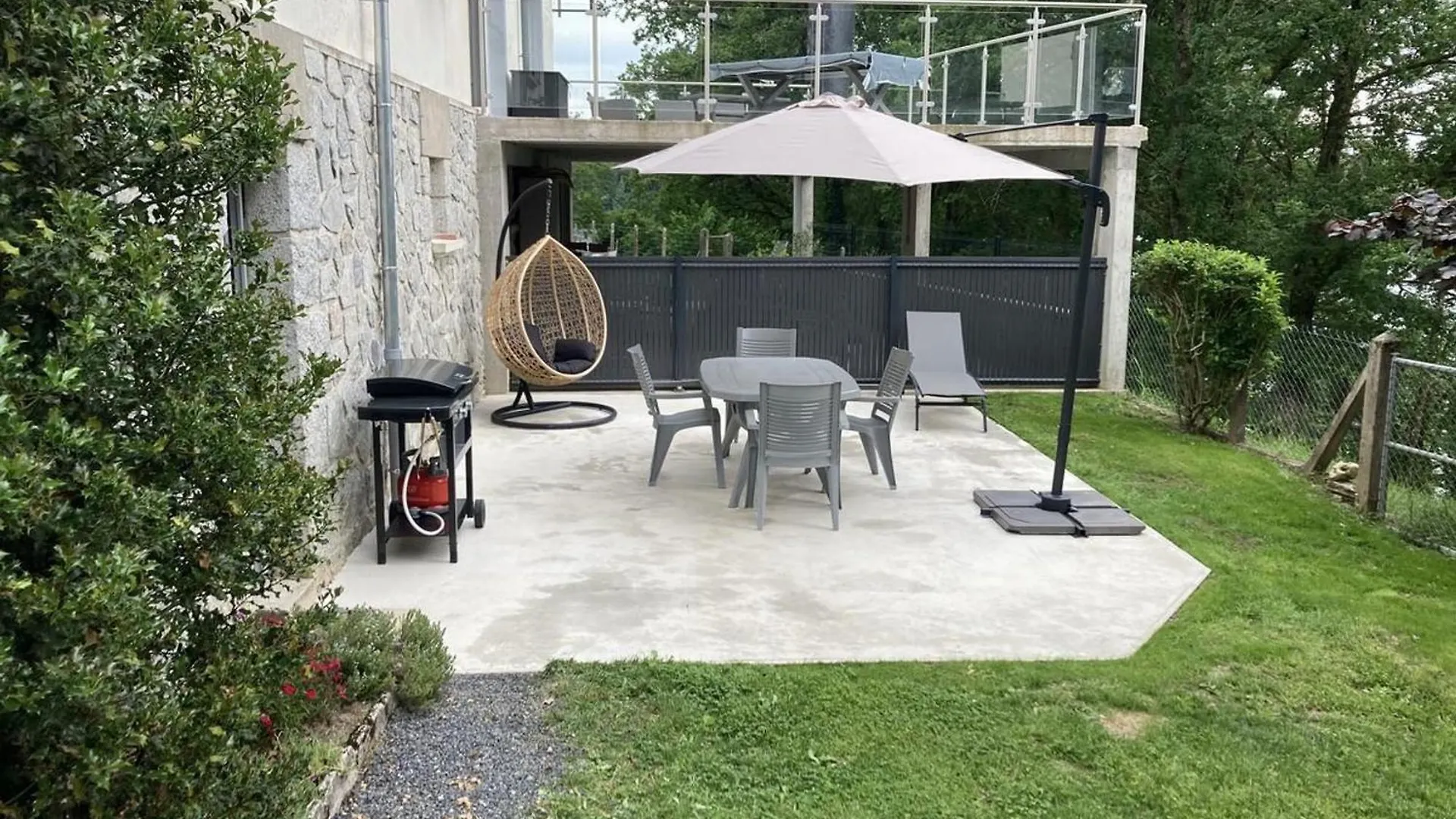 Holiday home Maison Renovee Au Bord Du Lac, Jardin Privatif, Wifi, Activites Nautiques Et Touristiques A Proximite - Fr-1-742-125 Villa Saint-Etienne-Cantales